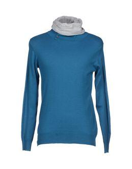 Individual Turtlenecks