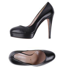 Good-on-heels Platform Pumps