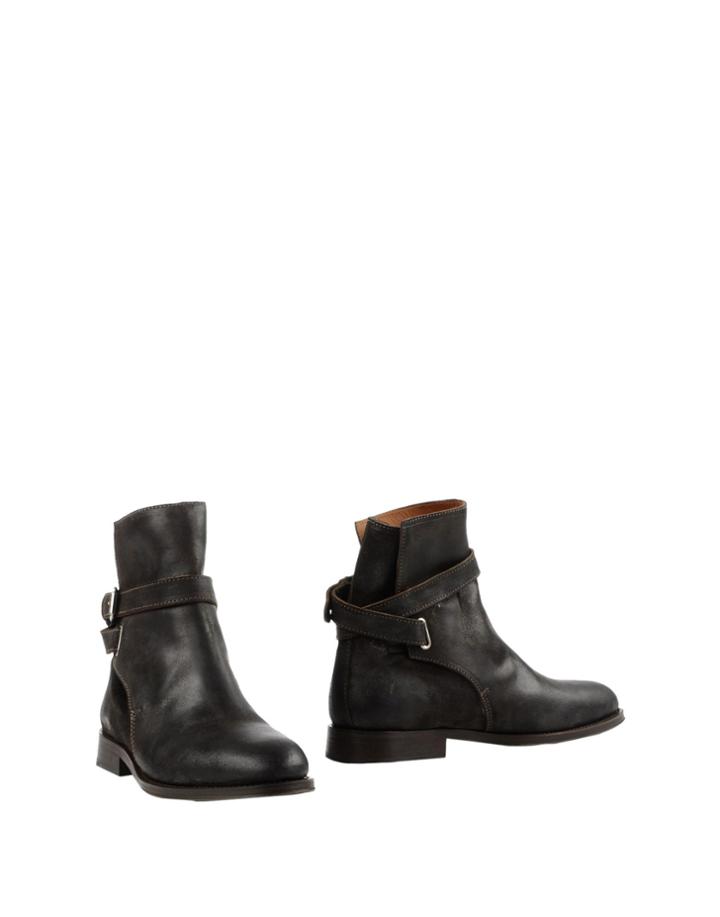 Closed Ankle Boots