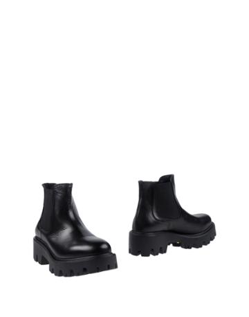 Vsl Ankle Boots