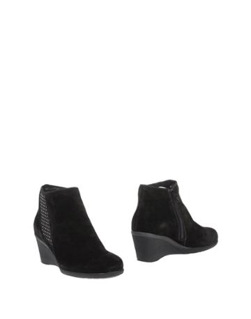 Novelty Ankle Boots