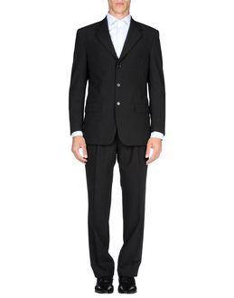 Uomolebole Suits