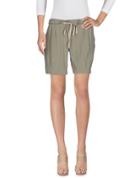 Della Ciana Bermudas