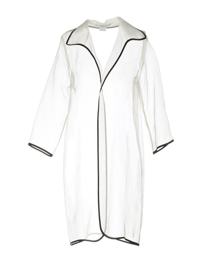 Oper  Overcoats