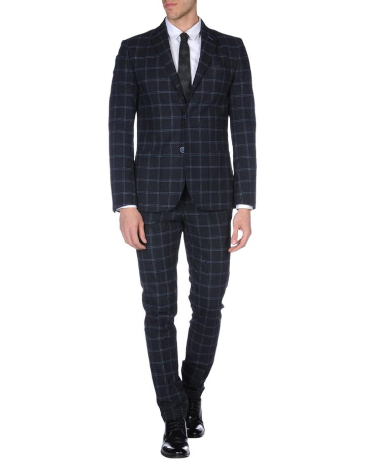 Harmont & Blaine Suits