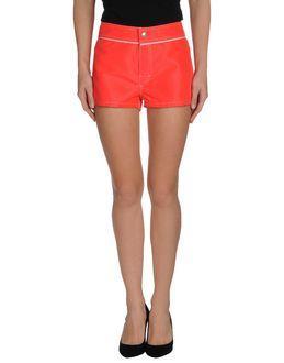 Museum Shorts
