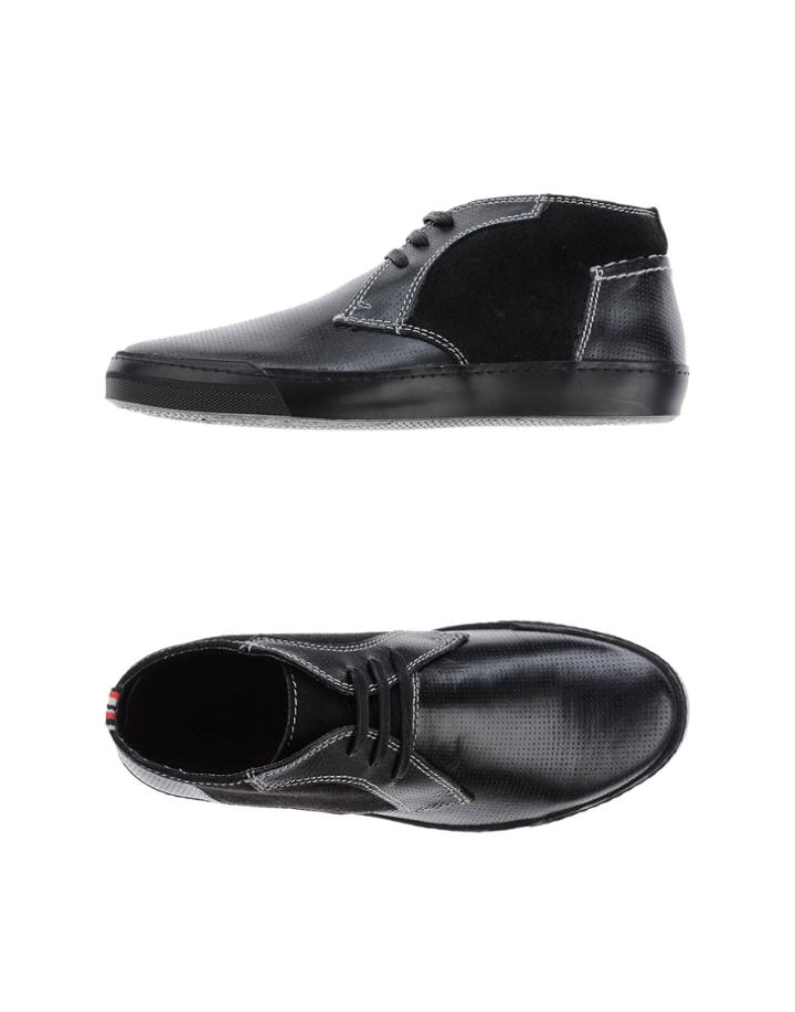 Mng Sneakers