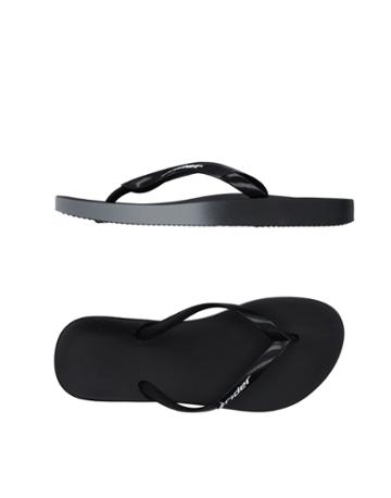 Rider Toe Strap Sandals