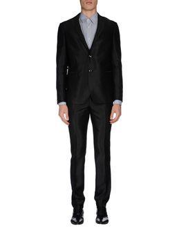Asfalto Suits