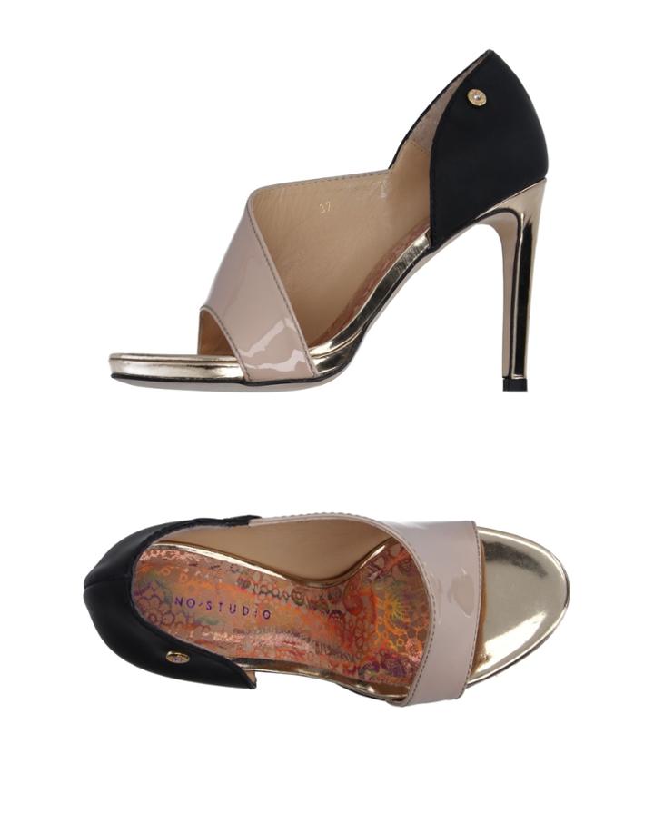 No/studio Sandals