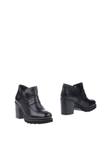 Kei-nezz Booties