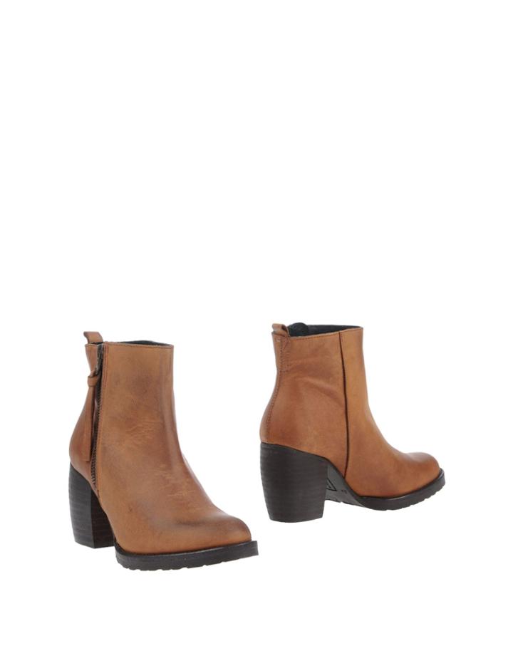 Chio Ankle Boots