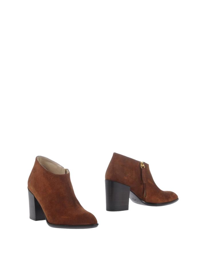 Vicini Tapeet Booties