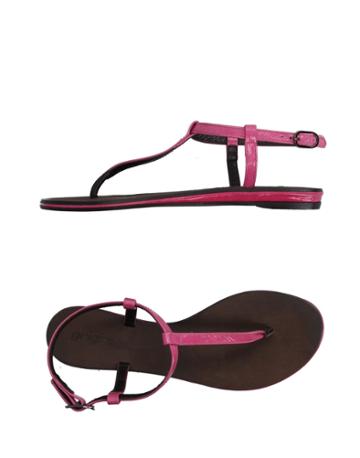 Grigio Satin Toe Strap Sandals