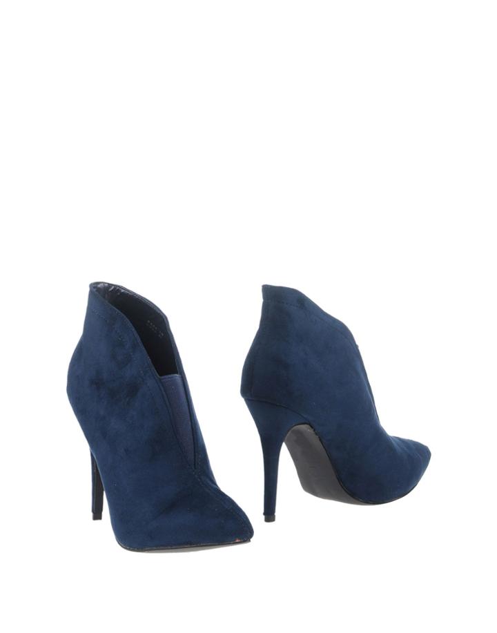 Diamantique Booties