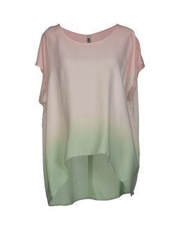 Just Female T-shirts