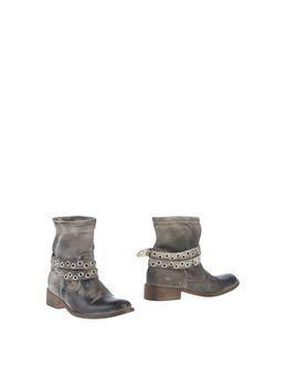 Rose's Roses Ankle Boots