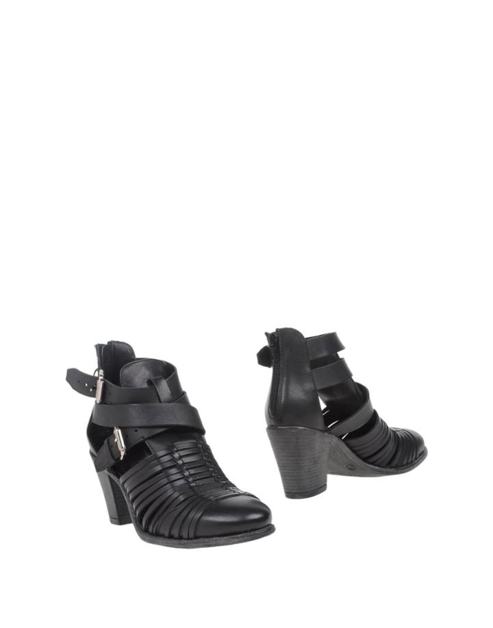 Eliana Bucci Ankle Boots