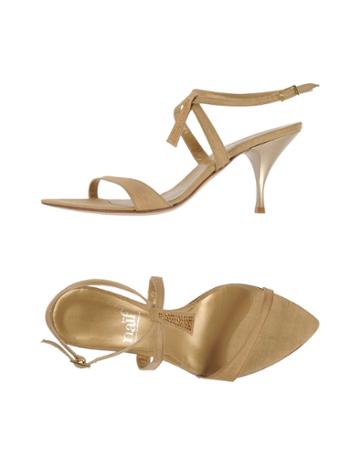 Naif Sandals