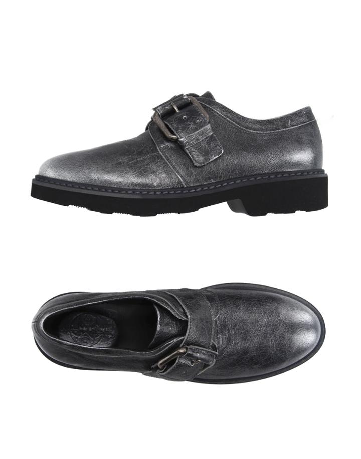 O.x.s. Loafers