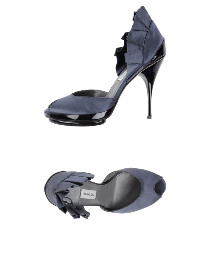 Toklum Pumps