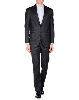 Ma. Co. Suits