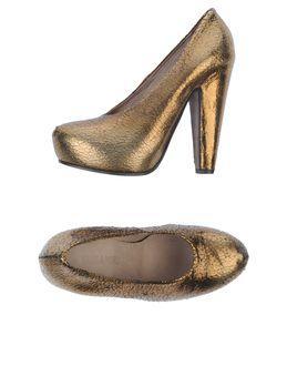 Elisanero Pumps