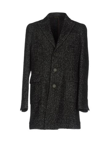 Piero Giachi Coats