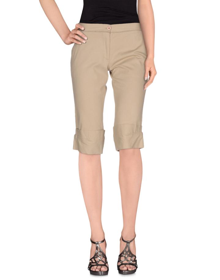 Collection Privee? Denim Bermudas