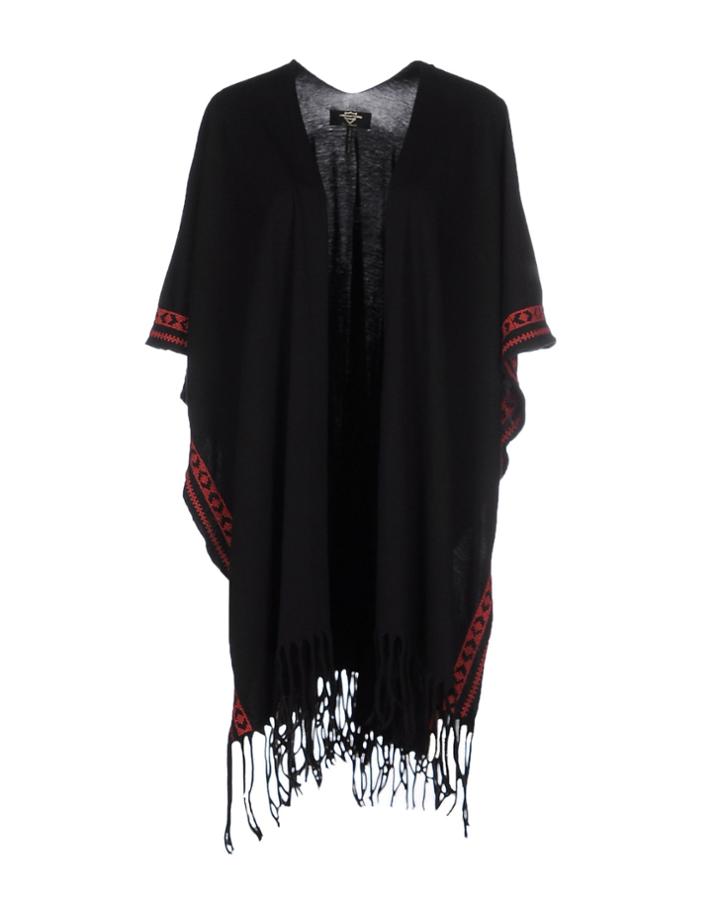 Htc Capes