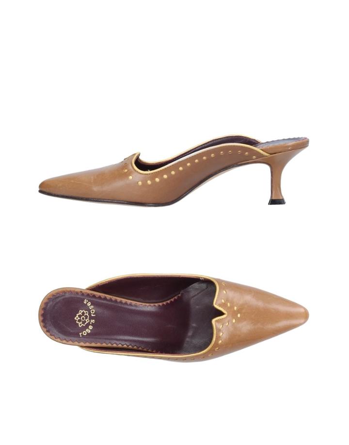 Rose's Roses Mules