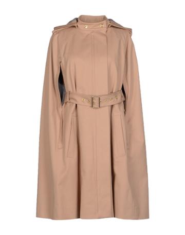 Strenesse Capes