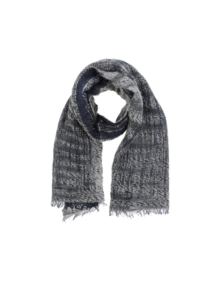 Alpha Studio Stoles