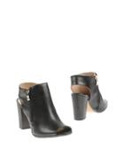 An. Gi Booties