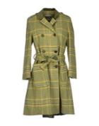.  La Fois. Coats