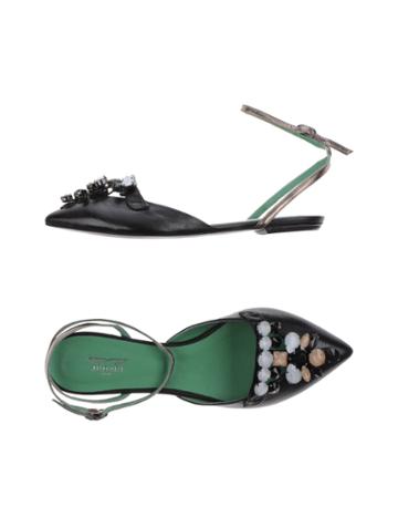 Judari Ballet Flats