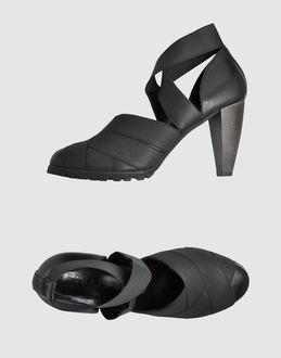 Acrobats Of God Pumps