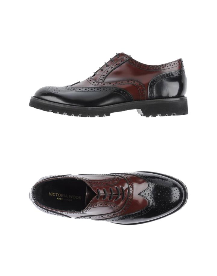 Victoria Wood Lace-up Shoes