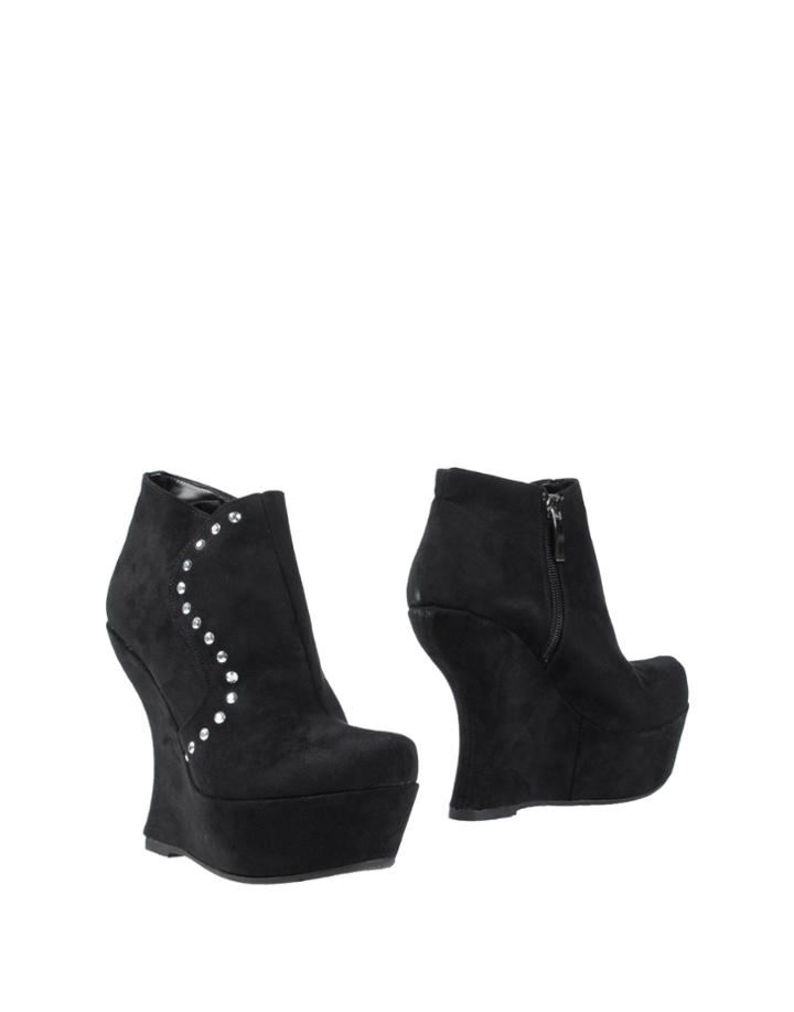 Ginevra Booties