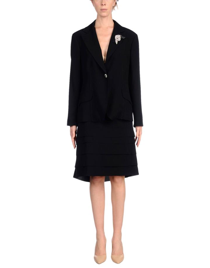 Via Verdi Women's Suits
