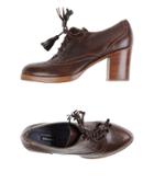 Som-mits Lace-up Shoes