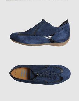 Uad Medani Sneakers