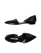 Oscar De La Renta Ballet Flats