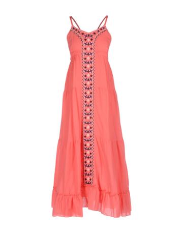 Koralline 3/4 Length Dresses