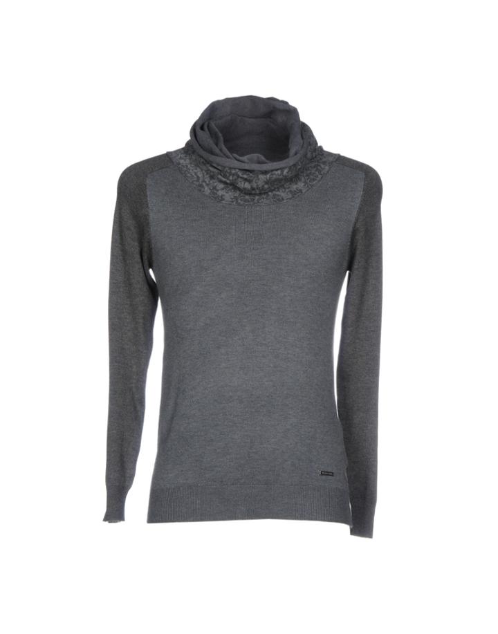 Victor Cool Turtlenecks