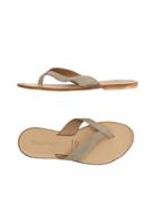 Elisa Mey&reg; Toe Strap Sandals