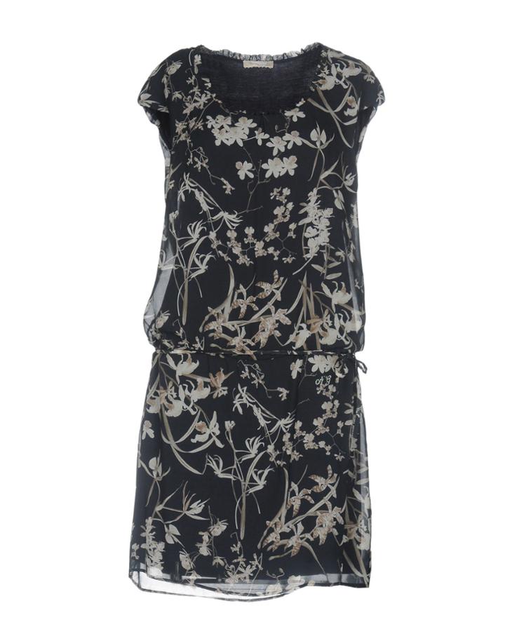 Nero Giardini Knee-length Dresses