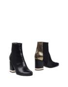 Kanna Ankle Boots