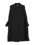 Alysi Capes