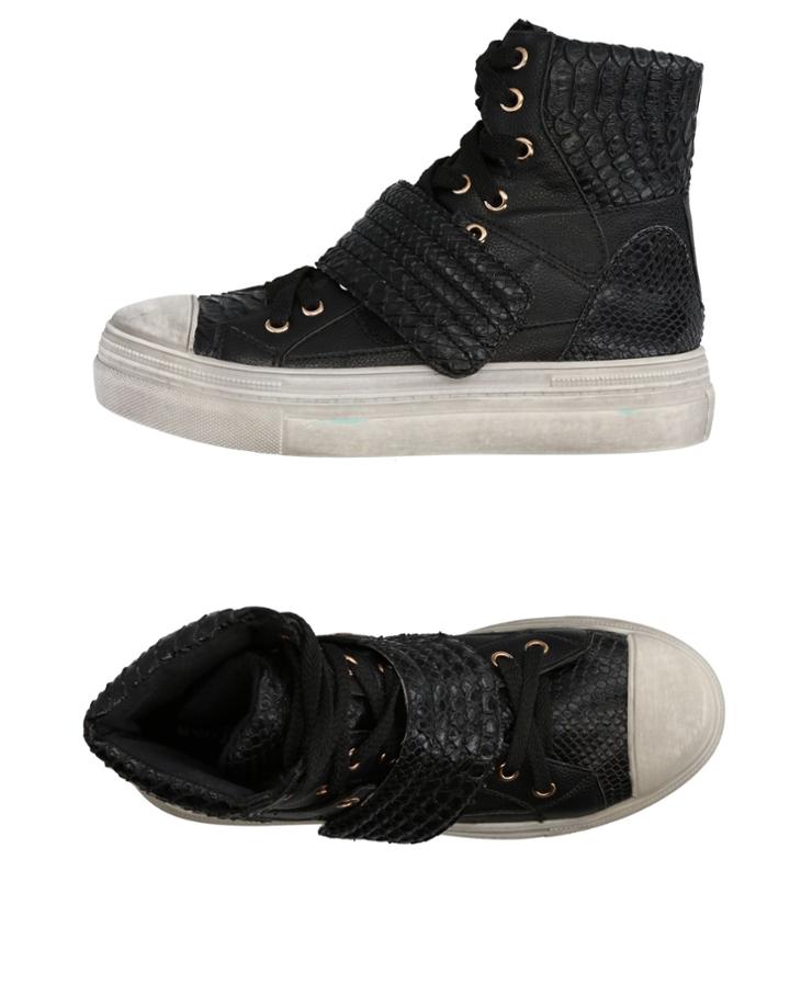 Sexy Woman Sneakers